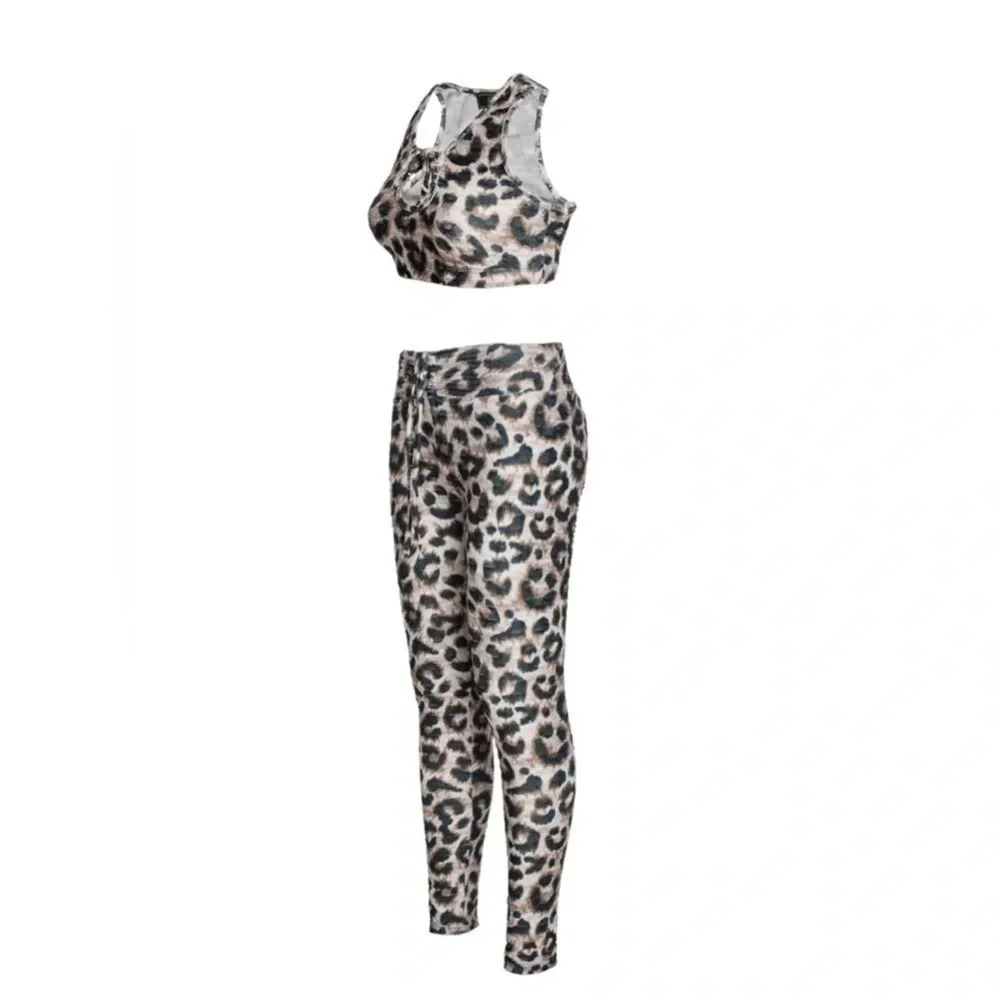 LEOPARD WOMEN'S CUT-OUT PRINT HONEYCOMB TOP & LEGGINGS SET Size S New With Tags - Picture 2 of 3